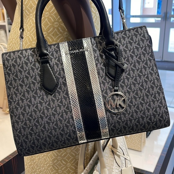 Michael Kors Sheila Medium Signature Logo and Metallic Satchel Crossbody CZ NWT - Picture 13 of 16